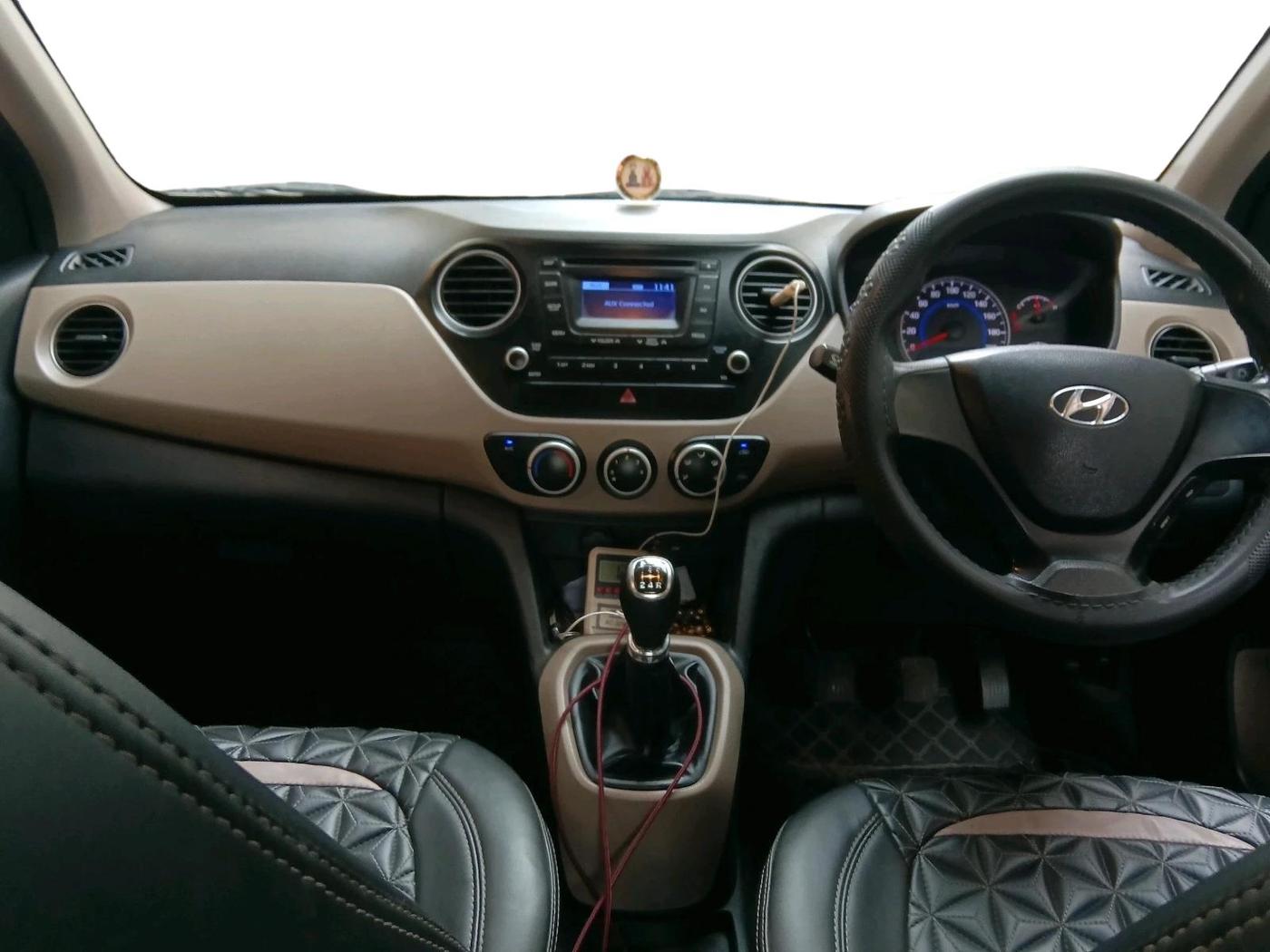 2014 Hyundai Grand i10 SPORTZ 1.2 KAPPA VTVT, Petrol, Manual, 57,101 km, interior