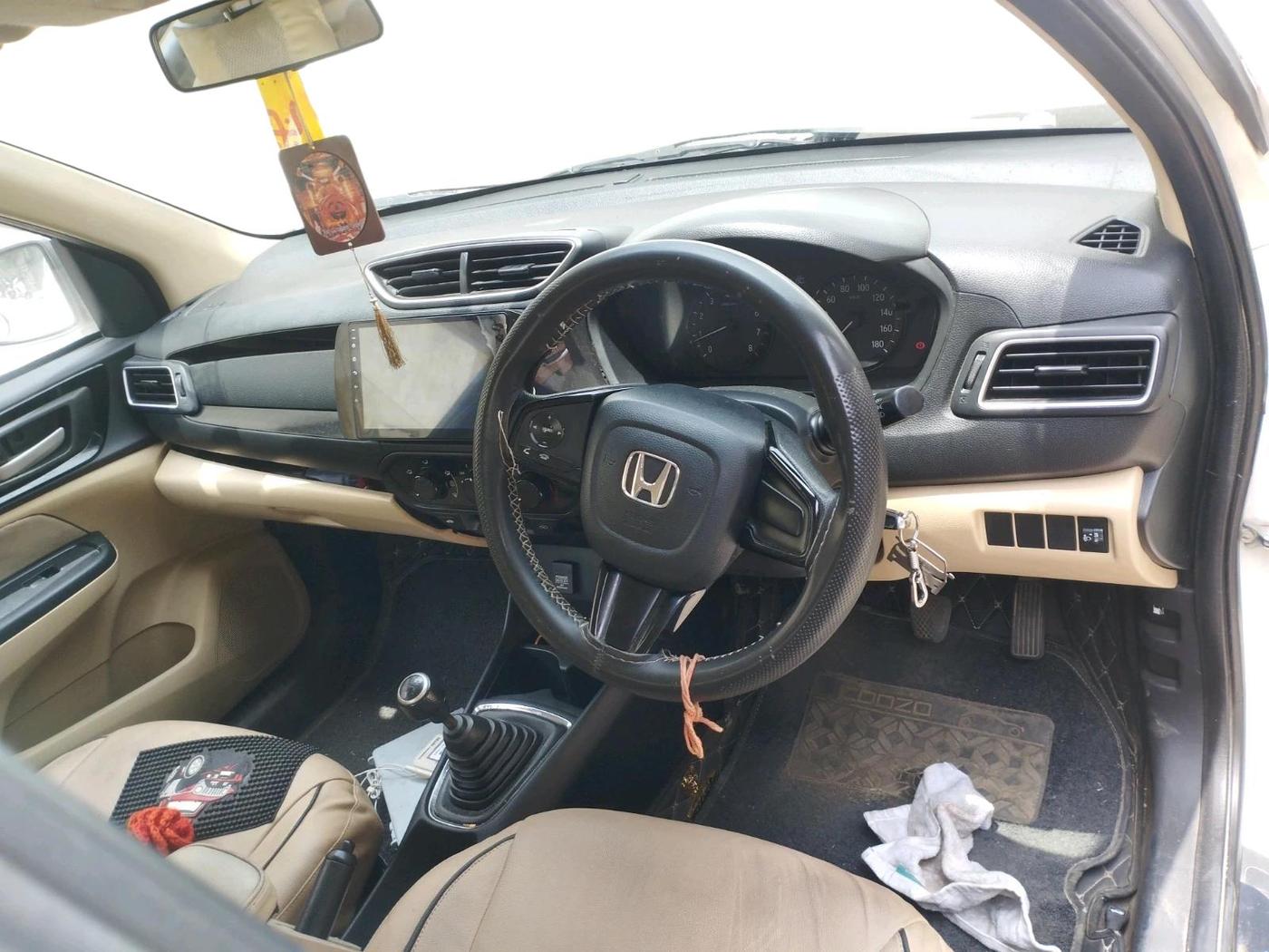 2018 Honda Amaze 1.2L I-VTEC S, Petrol, Manual, 73,190 km, interior