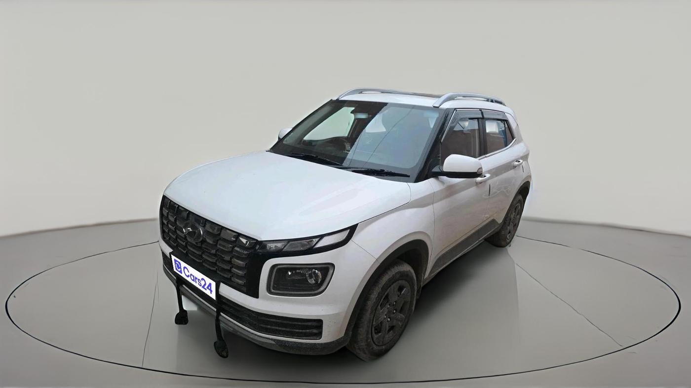 2024 Hyundai VENUE SX 1.2 PETROL, Petrol, Manual, 18,199 km, exterior