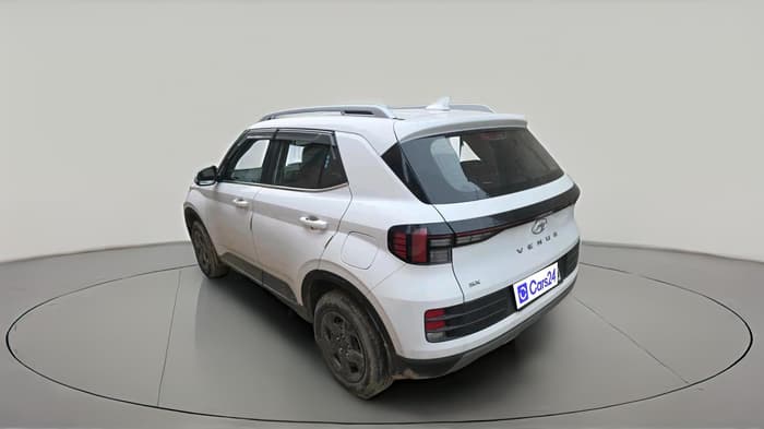 2024 Hyundai VENUE SX 1.2 PETROL, Petrol, Manual, 18,199 km, exterior