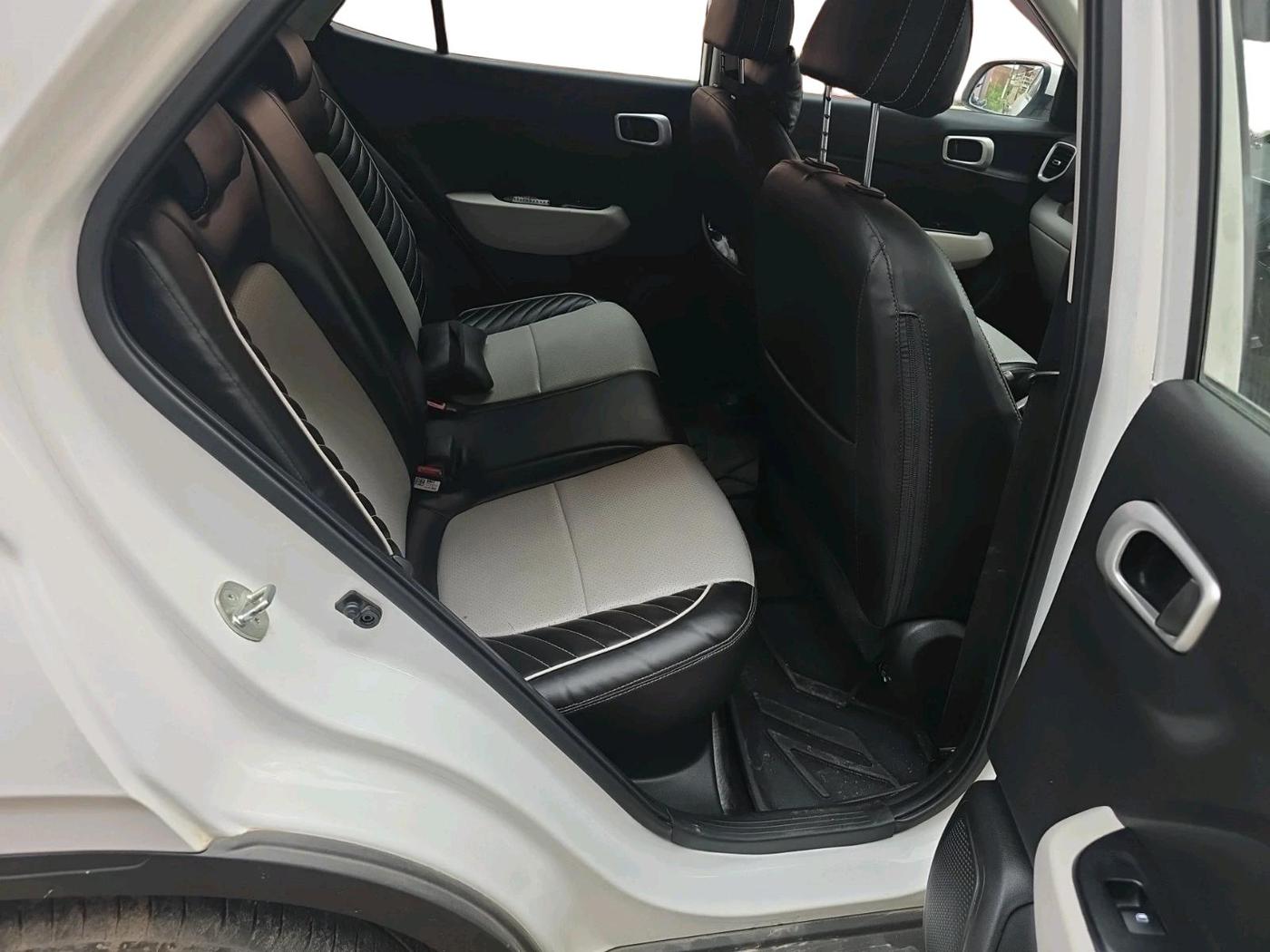 2024 Hyundai VENUE SX 1.2 PETROL, Petrol, Manual, 18,199 km, interior