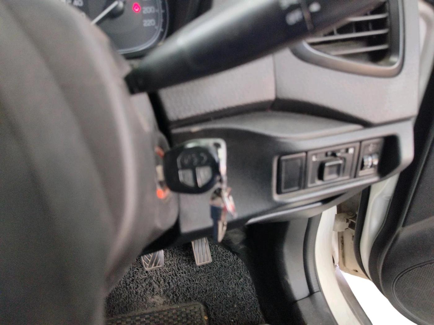 2020 Maruti Vitara Brezza LXI, Petrol, Manual, 61,712 km, interior