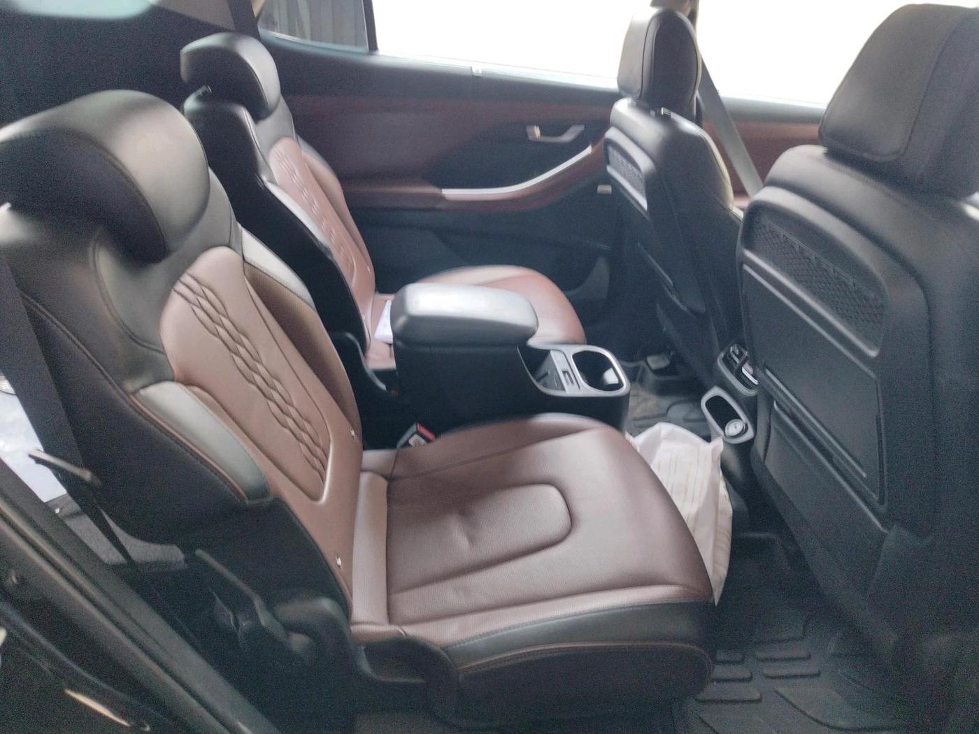 2023 Hyundai ALCAZAR 1.5 SIGNATURE (O) DCT 6STR TURBO P, Petrol, Automatic, 35,844 km, interior