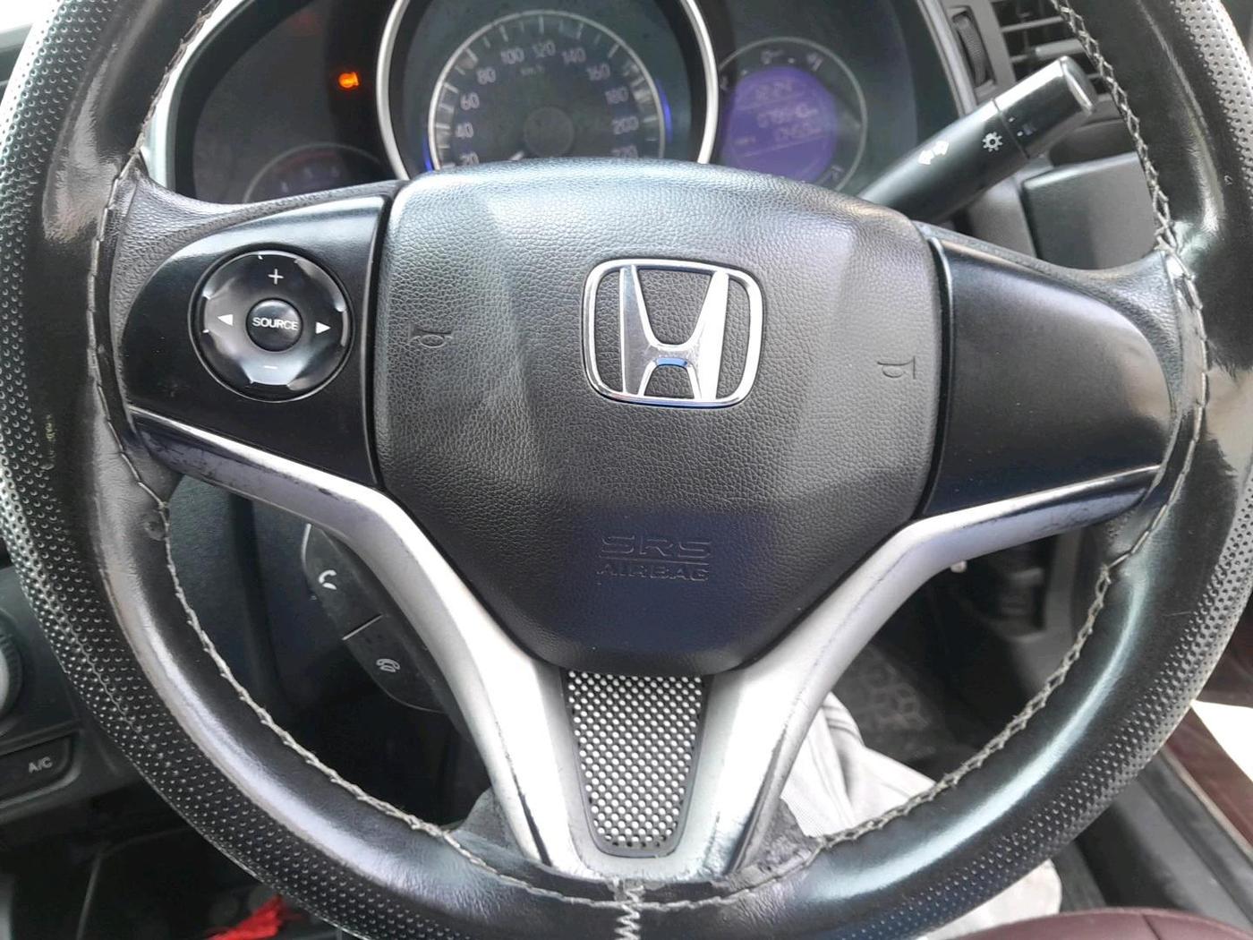 2017 Honda WR-V 1.5L I-DTEC S MT, Diesel, Manual, 79,540 km, interior