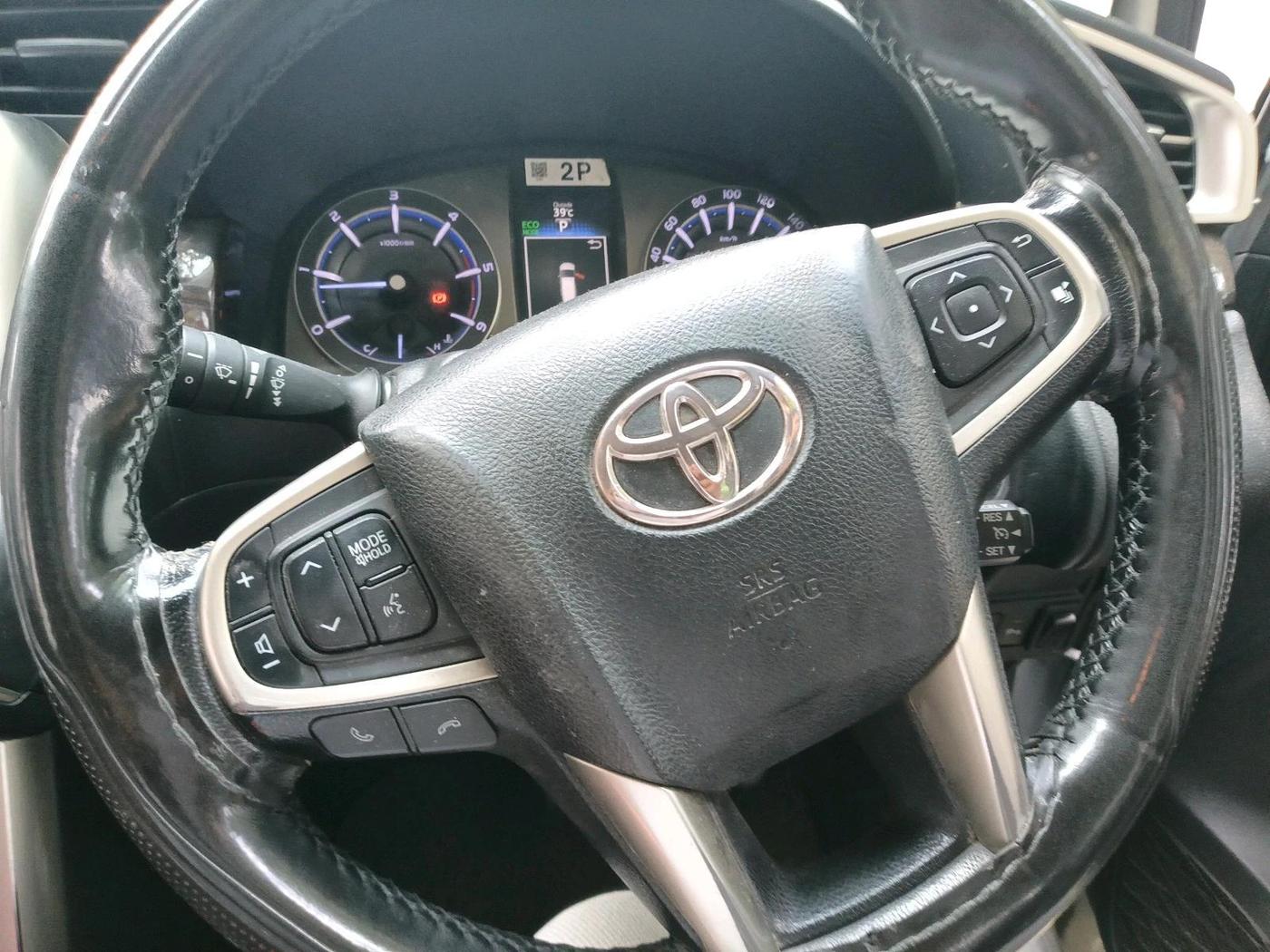 2021 Toyota Innova Crysta 2.4 ZX 7 STR, Diesel, Manual, 1,07,447 km, interior