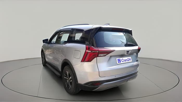 2022 Mahindra XUV700 AX 5 P MT 7 STR, Petrol, Manual, 1,17,686 km, exterior