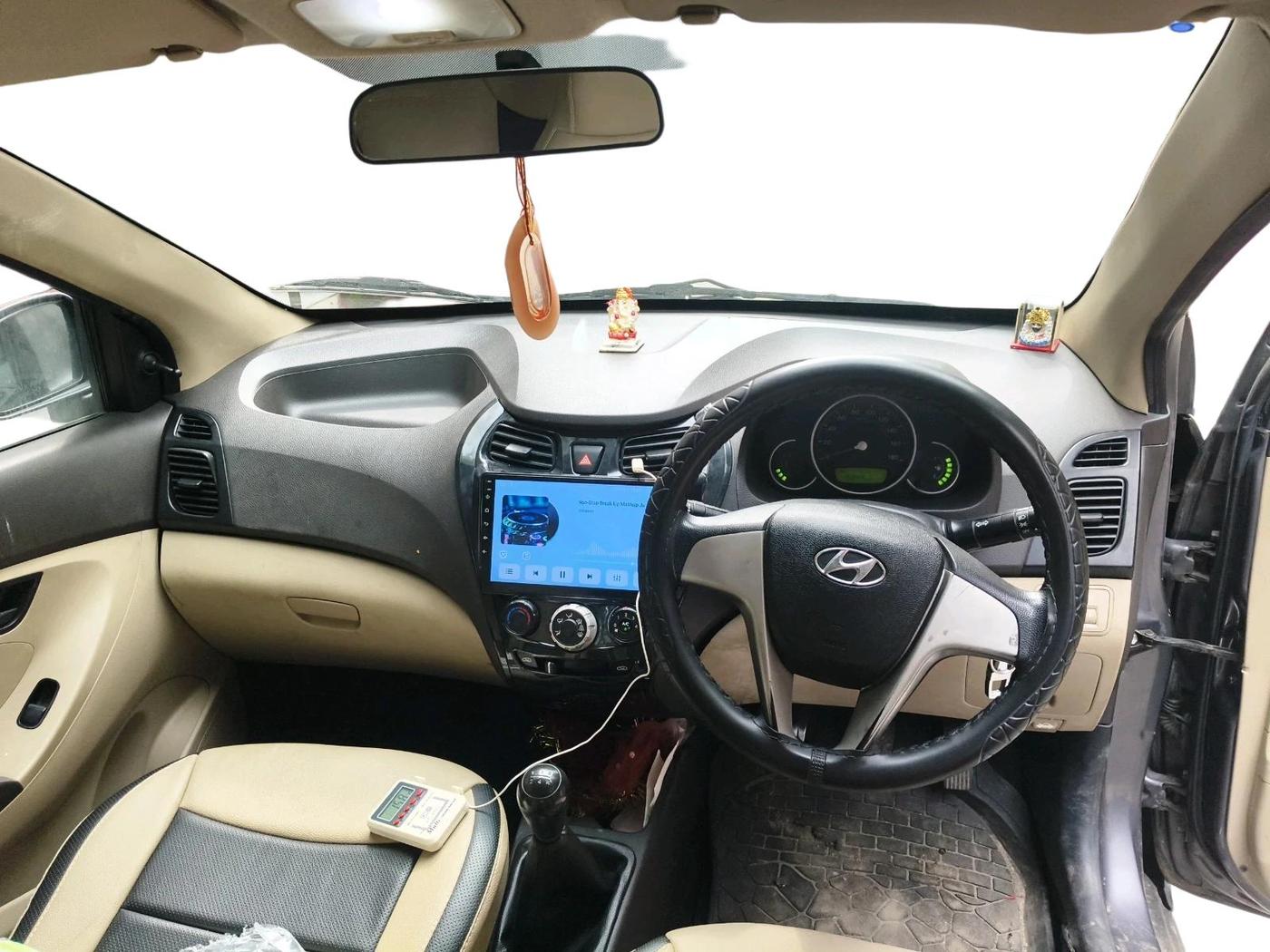 2017 Hyundai Eon MAGNA +, Petrol, Manual, 45,844 km, interior