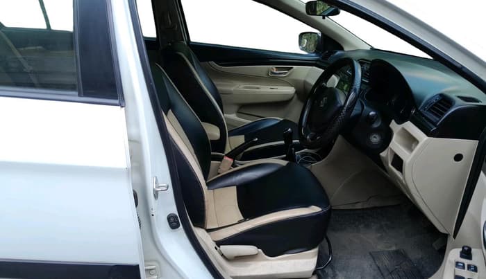 2014 Maruti Ciaz VDI, Diesel, Manual, 1,07,224 km, interior