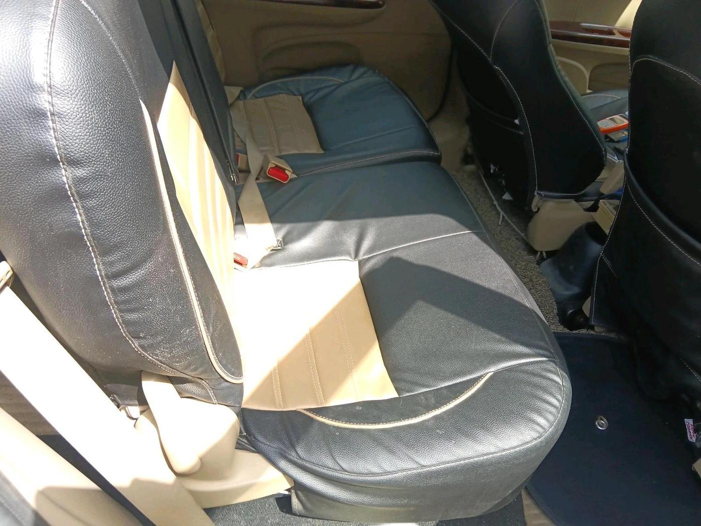 2014 Honda Mobilio 1.5L I-DTEC S, Diesel, Manual, 1,64,197 km, interior