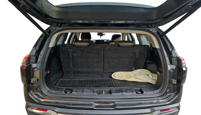 2023 Jeep MERIDIAN LIMITED (O) 4X2 AT, Diesel, Automatic, 86,819 km, exterior