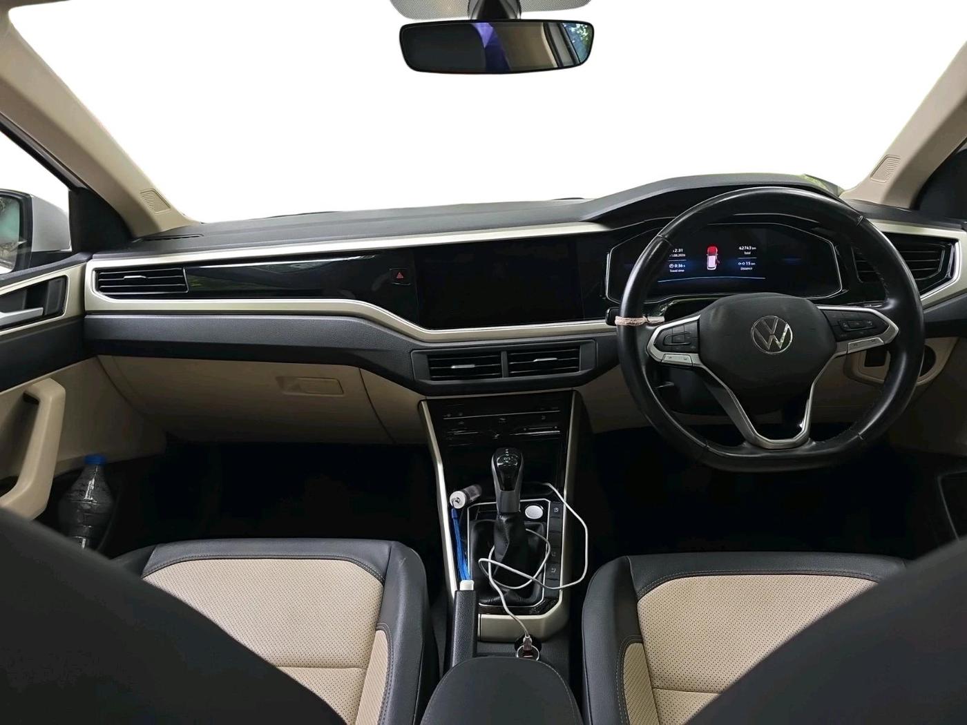 2024 Volkswagen VIRTUS TOPLINE TSI 1.0 AT, Petrol, Automatic, 42,743 km, interior