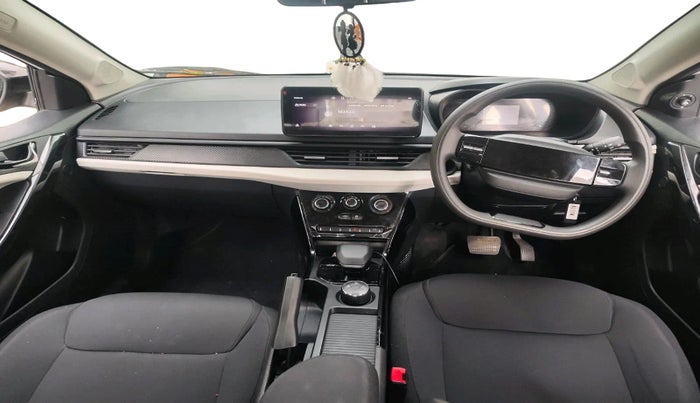 2025 Tata NEXON  Pure Plus 1.2 Petrol AMT, Petrol, Automatic, 5,820 km, interior