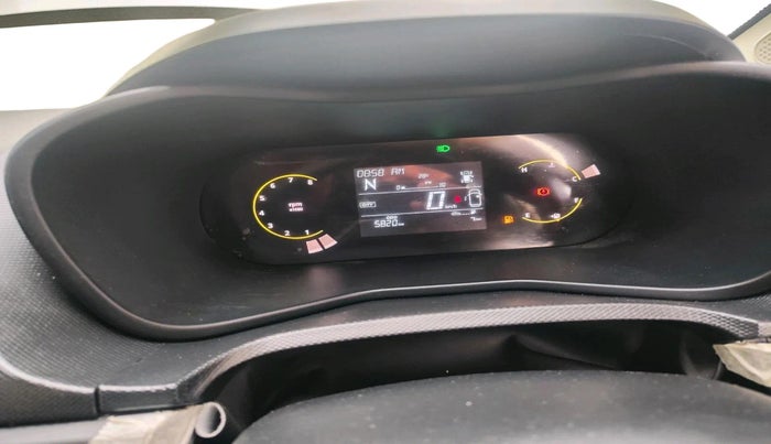 2025 Tata NEXON  Pure Plus 1.2 Petrol AMT, Petrol, Automatic, 5,820 km, interior