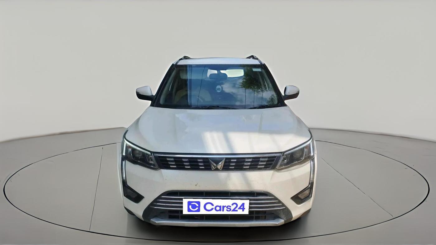2022 Mahindra XUV300 W6 1.5 Diesel, Diesel, Manual, 1,31,773 km, exterior