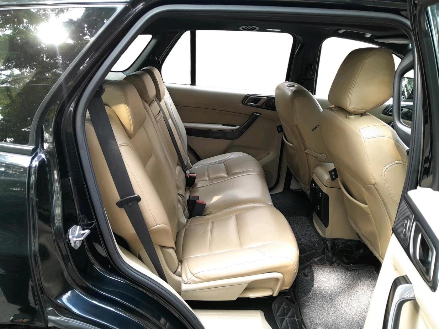 2019 Ford Endeavour TITANIUM PLUS 2.2 4X2 AT SUNROOF, Diesel, Automatic, 1,11,719 km, interior