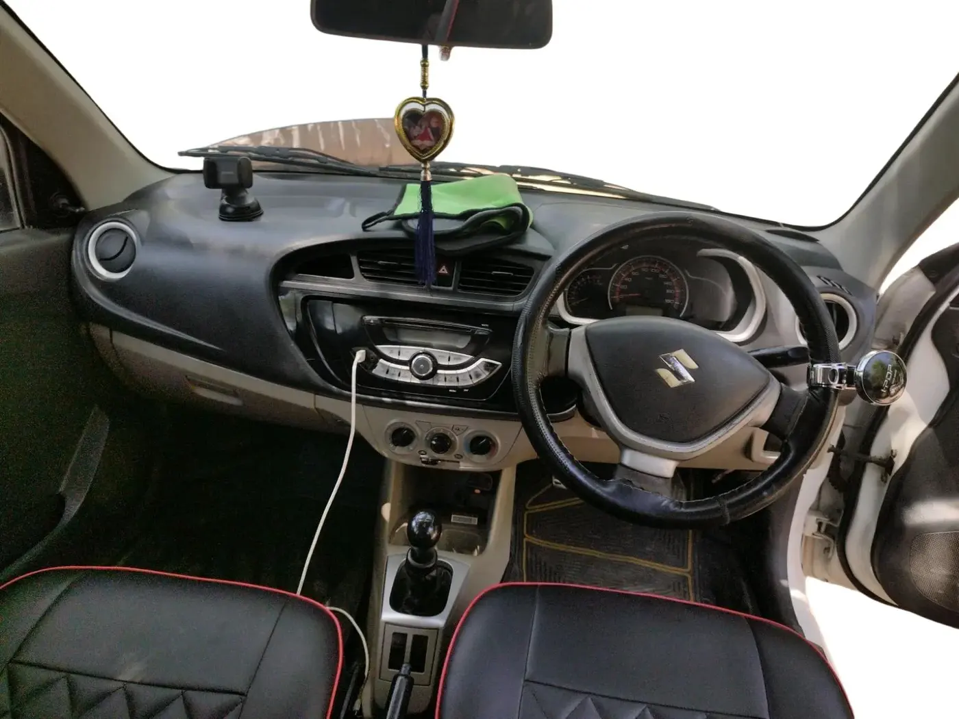 2015 Maruti Alto K10 VXI, Petrol, Manual, 99,255 km, interior