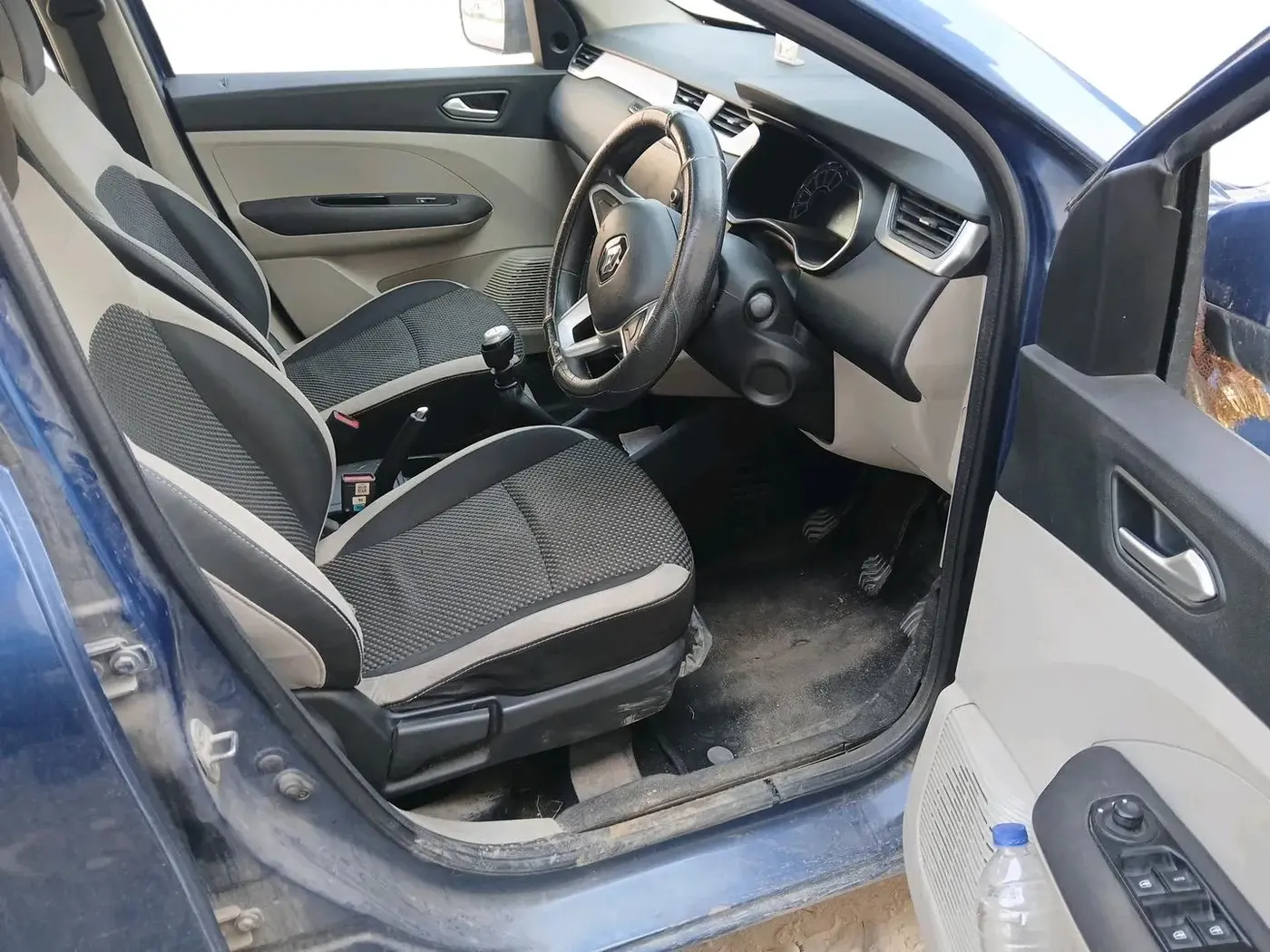 2020 Renault TRIBER RXZ, Petrol, Manual, 57,334 km, interior