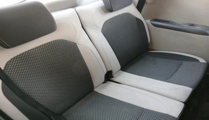 2020 Renault TRIBER RXZ, Petrol, Manual, 57,334 km, interior