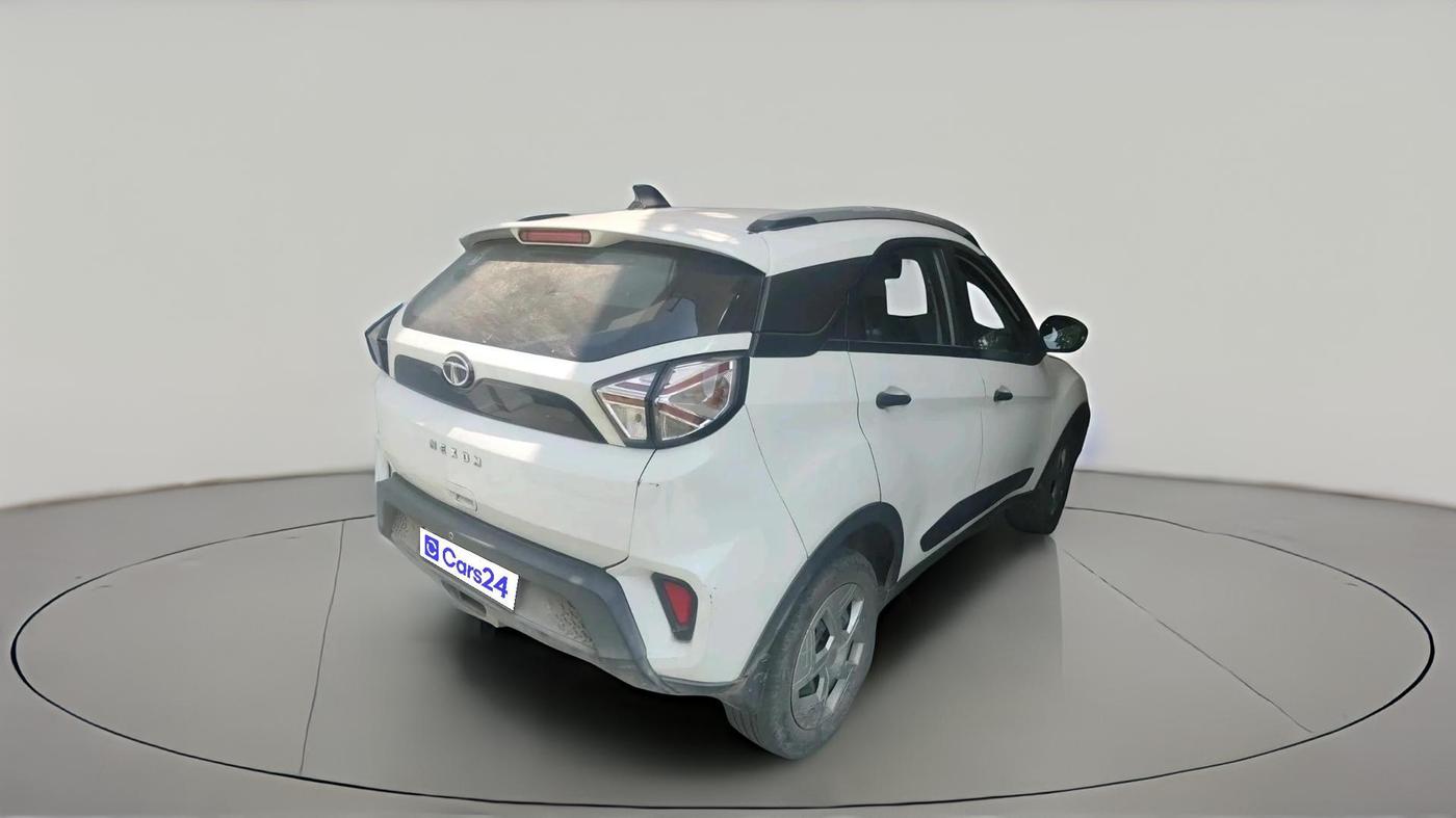 2023 Tata NEXON XM PLUS SUNROOF DIESEL, Diesel, Manual, 1,09,724 km, exterior