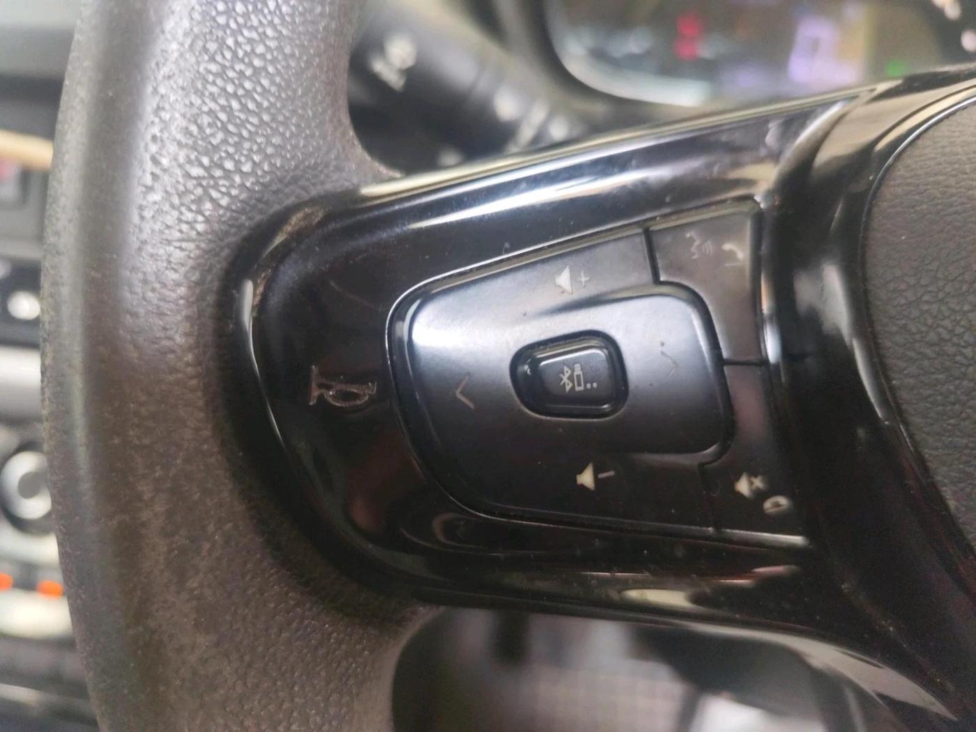 2023 Tata NEXON XM PLUS SUNROOF DIESEL, Diesel, Manual, 1,09,724 km, interior