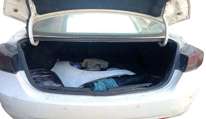 2012 Hyundai New Elantra 1.6 SX MT DIESEL, Diesel, Manual, 1,15,700 km, exterior