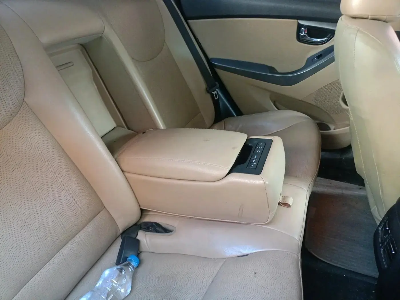 2012 Hyundai New Elantra 1.6 SX MT DIESEL, Diesel, Manual, 1,15,700 km, interior