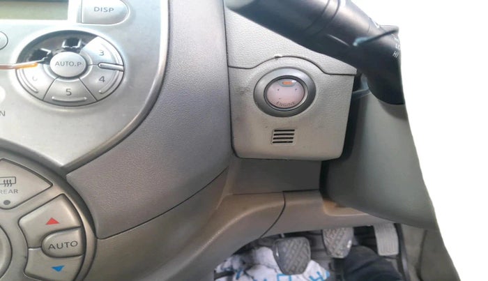 2011 Nissan Micra XV PREMIUM DIESEL, Diesel, Manual, 91,653 km, interior