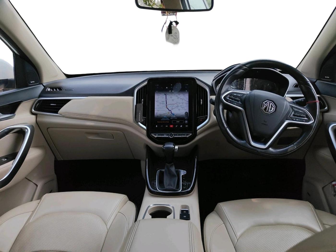 2022 MG HECTOR SHARP 1.5 PETROL CVT, Petrol, Automatic, 37,989 km, interior
