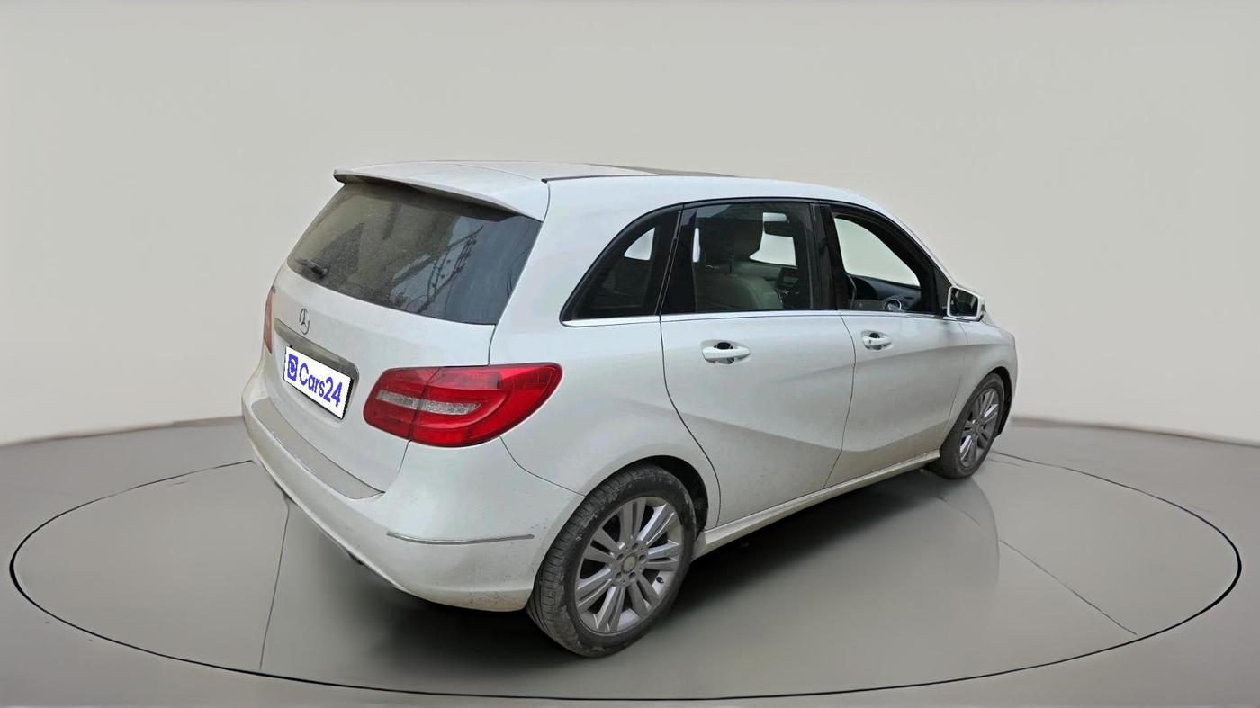 2013 Mercedes Benz B Class 180 Style Petrol, Petrol, Automatic, 1,20,956 km, exterior