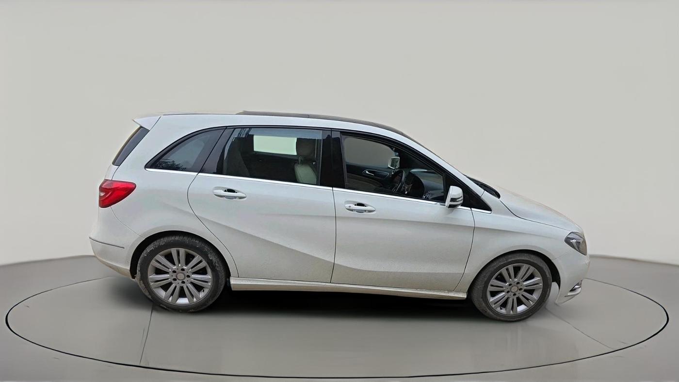 2013 Mercedes Benz B Class 180 Style Petrol, Petrol, Automatic, 1,20,956 km, exterior
