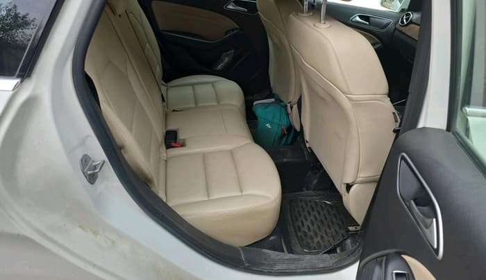 2013 Mercedes Benz B Class B 180 SPORTS PETROL, Petrol, Automatic, 1,20,956 km, interior
