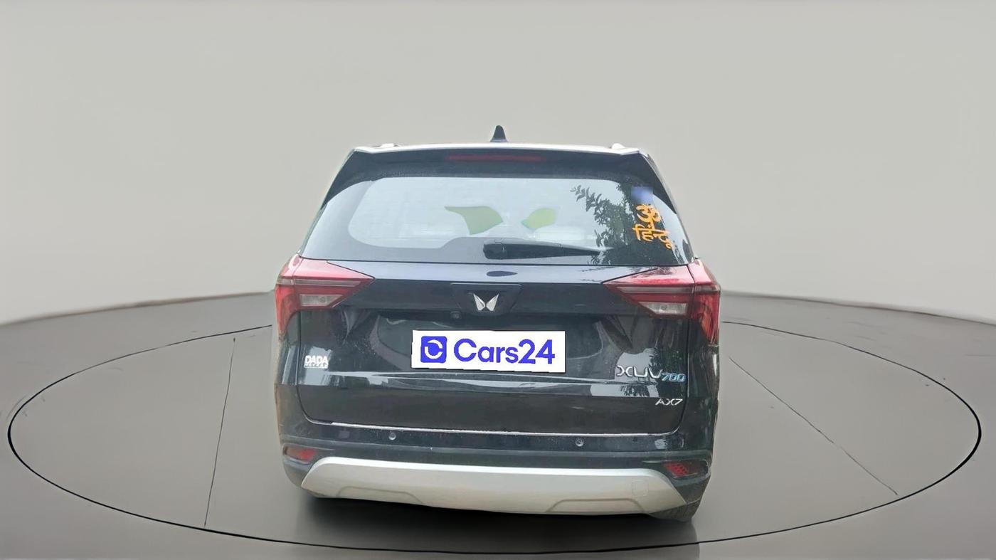 2022 Mahindra XUV700 AX 7 LUXURY D AT 7 STR, Diesel, Automatic, 1,04,513 km, exterior