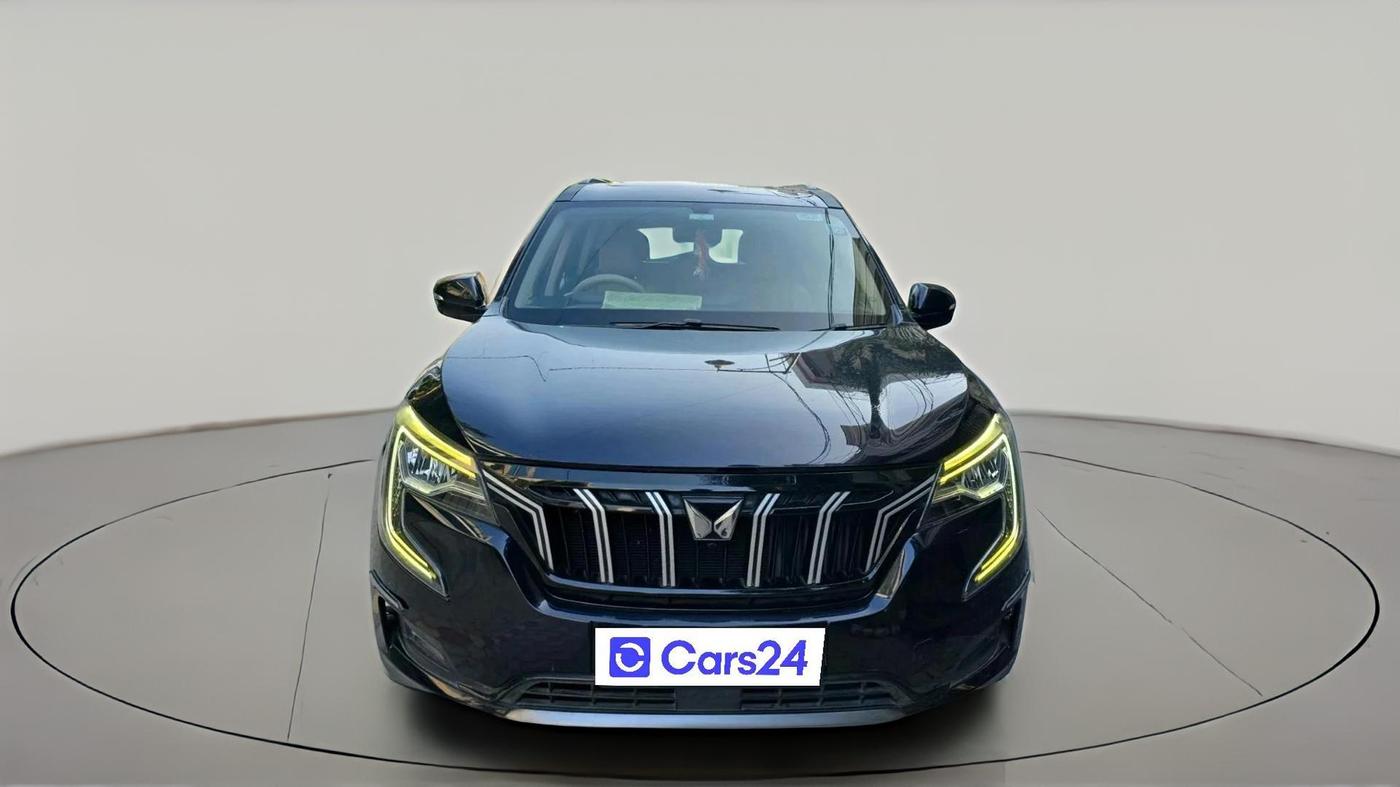 2022 Mahindra XUV700 AX 5 P MT 7 STR, Petrol, Manual, 70,432 km, exterior