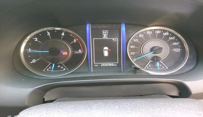 2017 Toyota Fortuner 2.8 4X2 AT, Diesel, Automatic, 2,66,086 km, interior