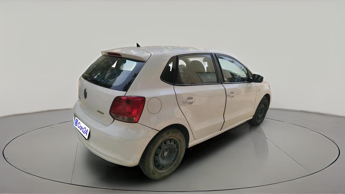 2013 Volkswagen Polo COMFORTLINE 1.2L, Diesel, Manual, 1,03,291 km, exterior