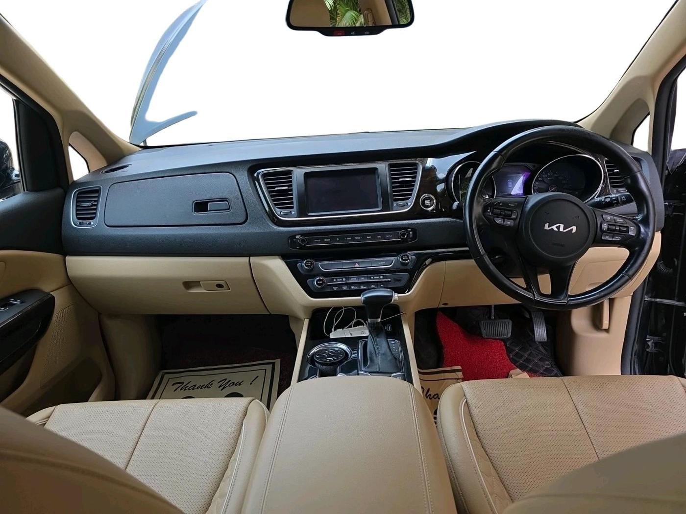 2022 KIA CARNIVAL LIMOUSINE PLUS 2.2 7 STR, Diesel, Automatic, 1,71,745 km, interior