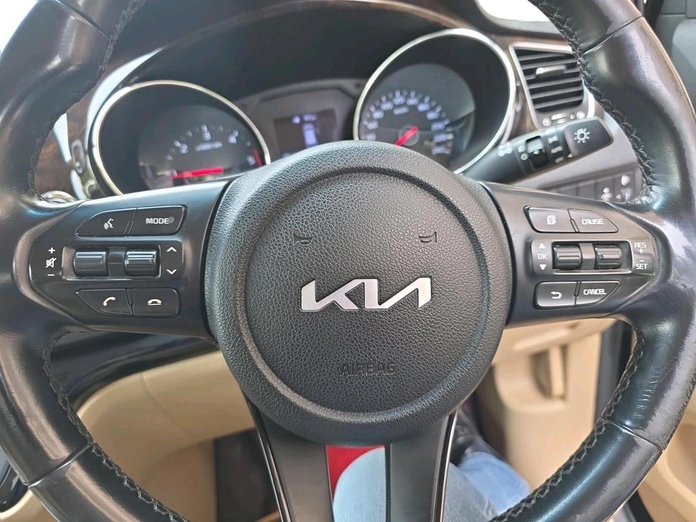 2022 KIA CARNIVAL LIMOUSINE PLUS 2.2 7 STR, Diesel, Automatic, 1,71,745 km, interior