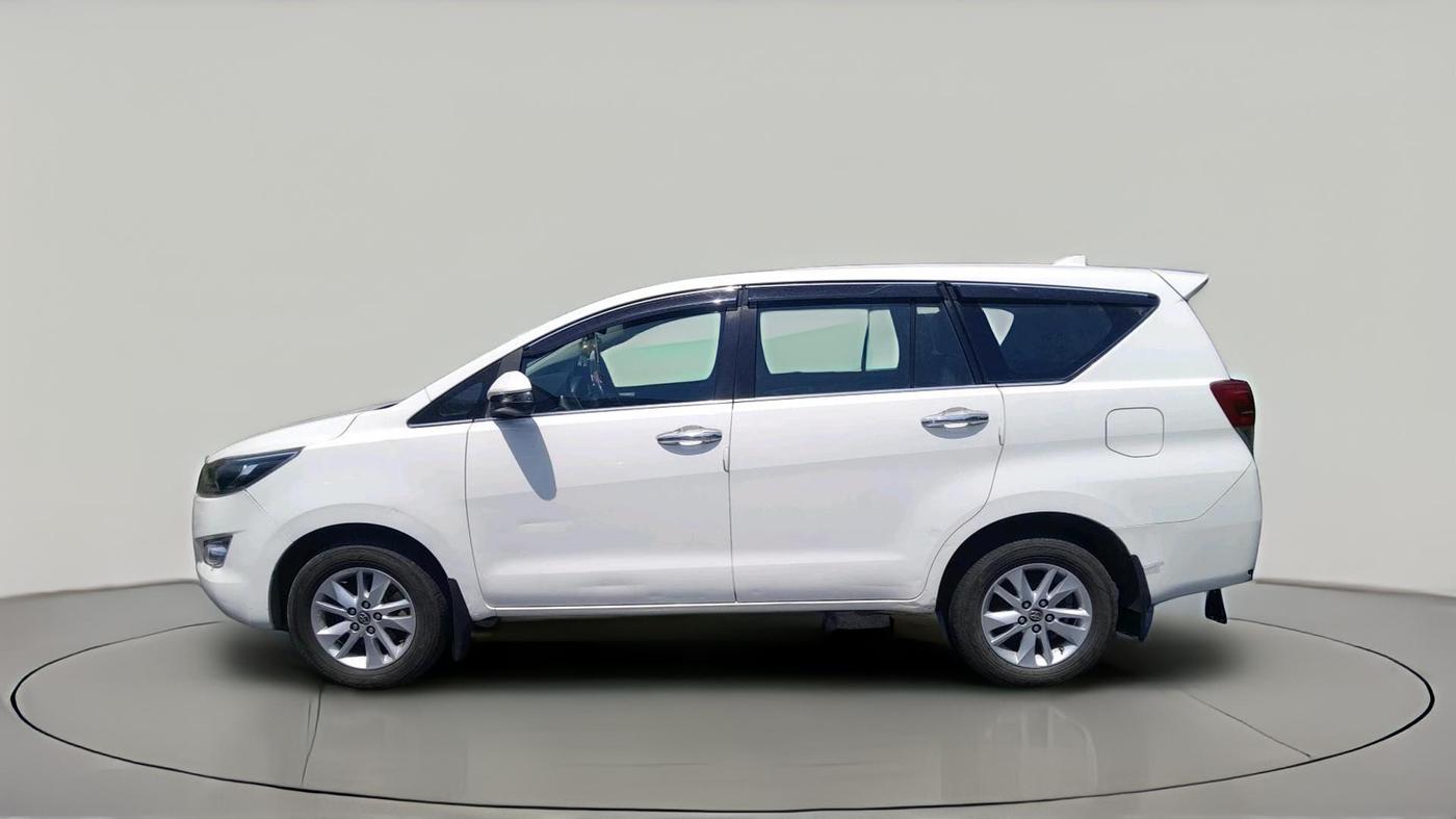 2018 Toyota Innova Crysta 2.4 VX 7 STR, Diesel, Manual, 1,73,365 km, exterior