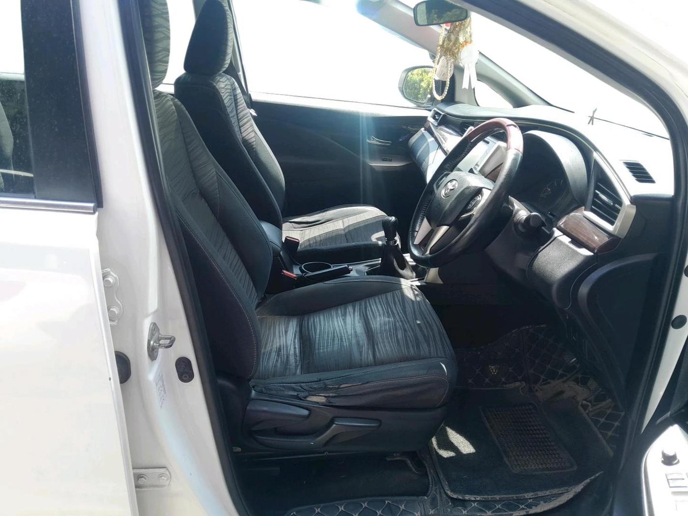 2018 Toyota Innova Crysta 2.4 VX 7 STR, Diesel, Manual, 1,73,365 km, interior