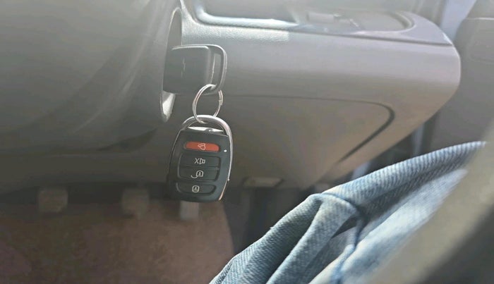 2011 Chevrolet Beat LS PETROL, Petrol, Manual, 12,345 km, interior