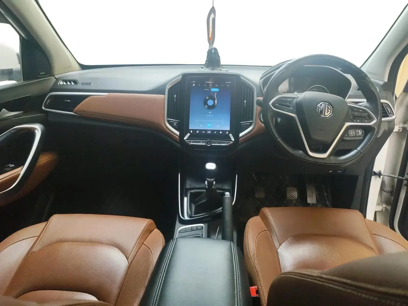 2021 MG HECTOR PLUS SELECT 2.0 DIESEL TURBO MT 7-STR, Diesel, Manual, 47,943 km, interior
