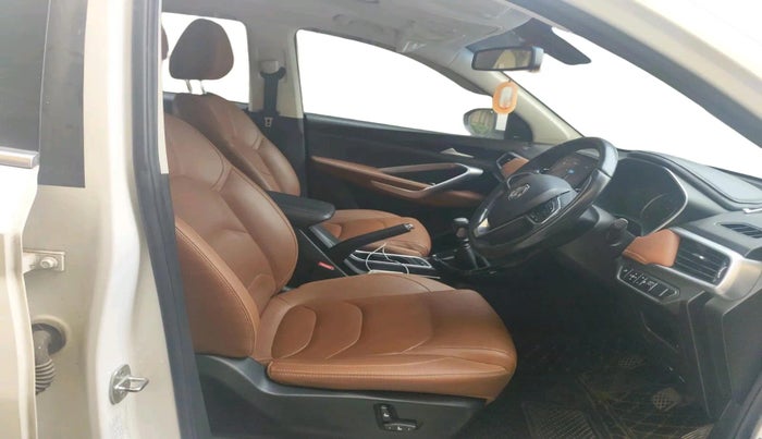 2021 MG HECTOR PLUS SELECT 2.0 DIESEL TURBO MT 7-STR, Diesel, Manual, 47,943 km, interior