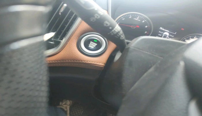 2021 MG HECTOR PLUS SELECT 2.0 DIESEL TURBO MT 7-STR, Diesel, Manual, 47,943 km, interior
