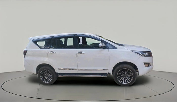 2017 Toyota Innova Crysta 2.4 GX 7 STR, Diesel, Manual, 1,28,279 km, exterior