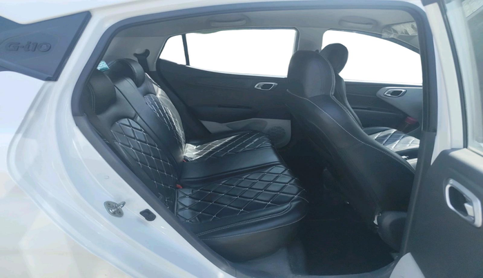 2022 Hyundai GRAND I10 NIOS SPORTZ 1.2 KAPPA VTVT, Petrol, Manual, 24,088 km, interior