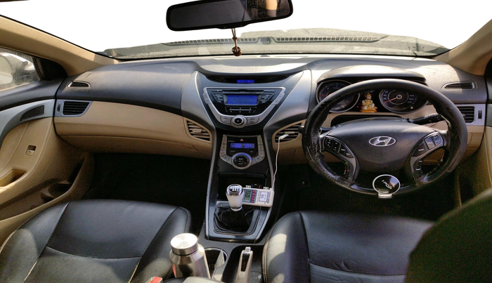 2014 Hyundai New Elantra 1.6 SX MT DIESEL, Diesel, Manual, 1,12,595 km, interior