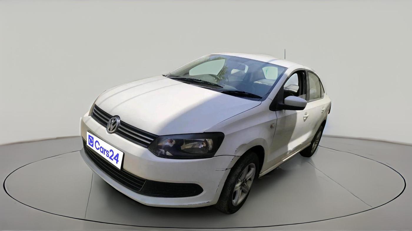2011 Volkswagen Vento TRENDLINE DIESEL 1.6, Diesel, Manual, 1,17,673 km, exterior