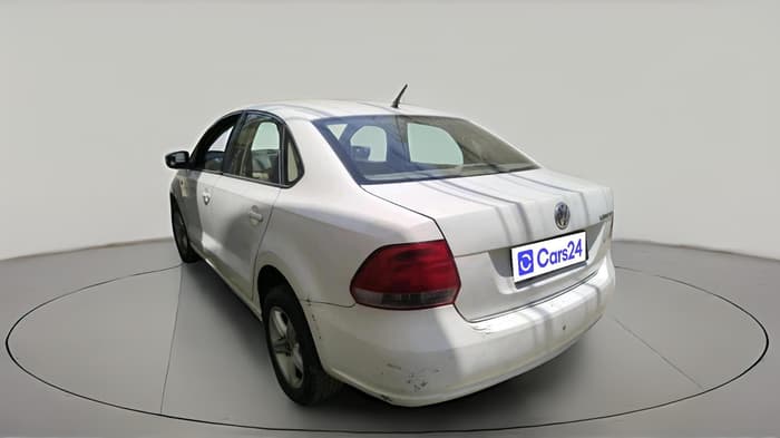 2011 Volkswagen Vento TRENDLINE DIESEL 1.6, Diesel, Manual, 1,17,673 km, exterior