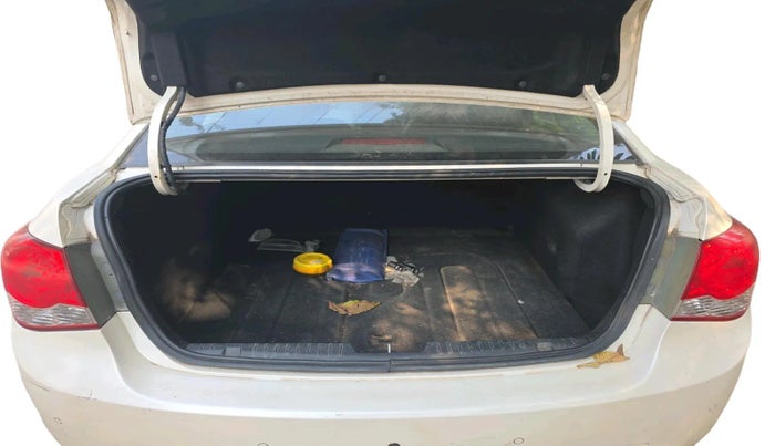 2013 Chevrolet Cruze LTZ, Diesel, Manual, 75,628 km, exterior