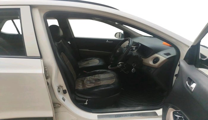 2016 Hyundai Grand i10 SPORTZ 1.2 KAPPA VTVT, Petrol, Manual, 31,150 km, interior